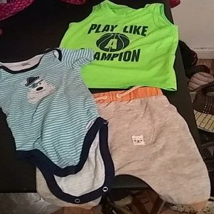 New born onesie / beige shorts also newborn